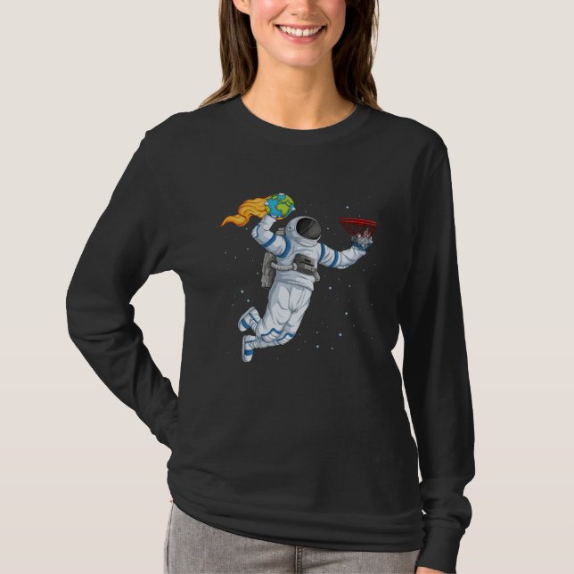Astronaut Basketball Player Play Basketball In Spa T-Shirt (Vorderseite)
