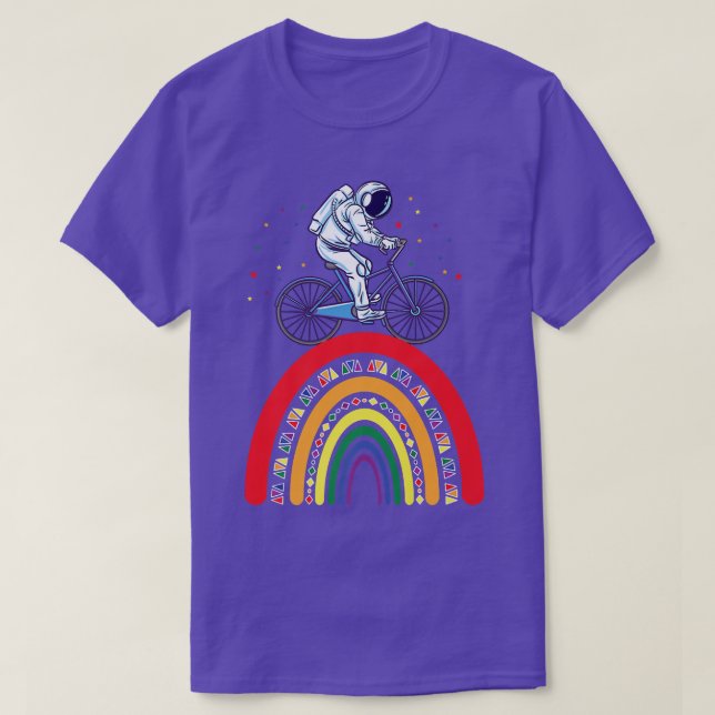 Astronaut Cycling Boho Rainbow  T-Shirt (Design vorne)