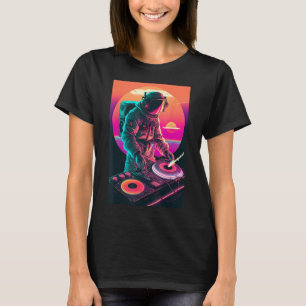 Astronaut DJ, DJing in Space, EDM cool Vaporwave G T-Shirt