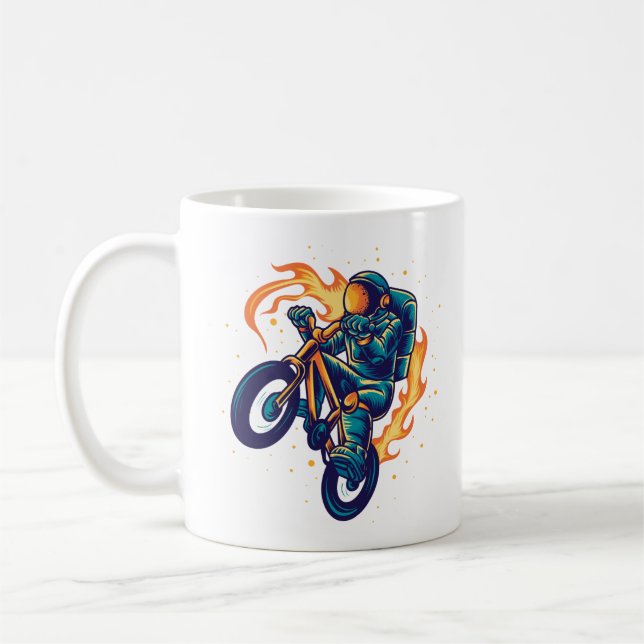 Astronaut fährt einen BMX Kaffeetasse (Links)