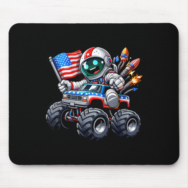Astronaut fährt mit Monstertruck am 4. Juli Mousepad (Vorne)
