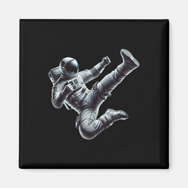 Astronaut führt einen kraftvollen Karate-Tritt aus Magnet (Vorne)