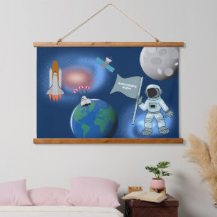 Astronaut in der Weltraumgalaxie Personalisierter  Wandteppich Mit Holzrahmen