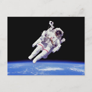 Astronaut Jetpack Weltraumspaziergang Erde Umlaufb Postkarte