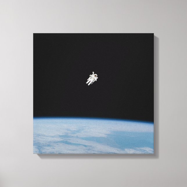 Astronaut Spacewalk über der Erde Leinwanddruck (Vorderseite)