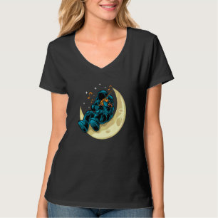 Astronaut spielt Geigen auf dem Mond Kosmonauten S T-Shirt