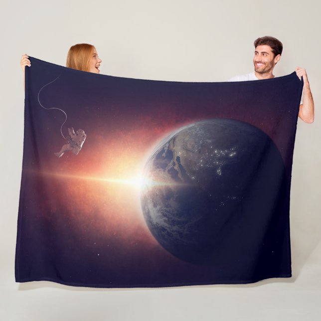 ASTRONAUT ÜBER DER ERDE FLEECEDECKE (Beispiel)