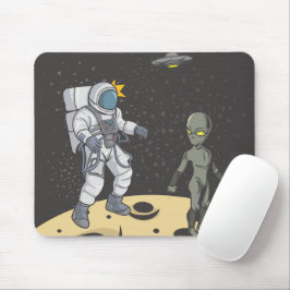 Astronaut und Alien Mousepad
