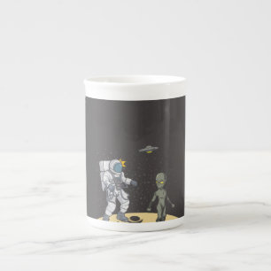 Astronaut und Alien Prozellantasse