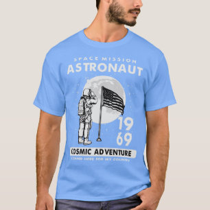 ASTRONAUT UND AMERIKANISCHE FLAGE T-Shirt