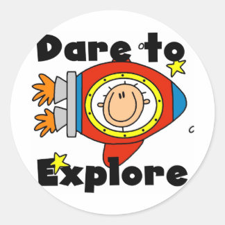 Astronaut wagt es, die Tshirts und Geschenke zu en Runder Aufkleber