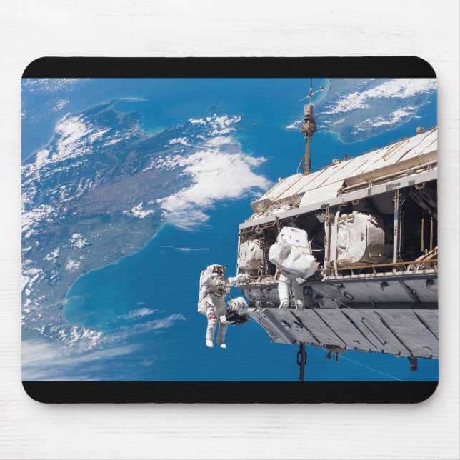 Astronaut-Weltraum über der Erde Mousepad (Vorne)