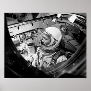 Astronauten im Innern von Gemini 4 Poster