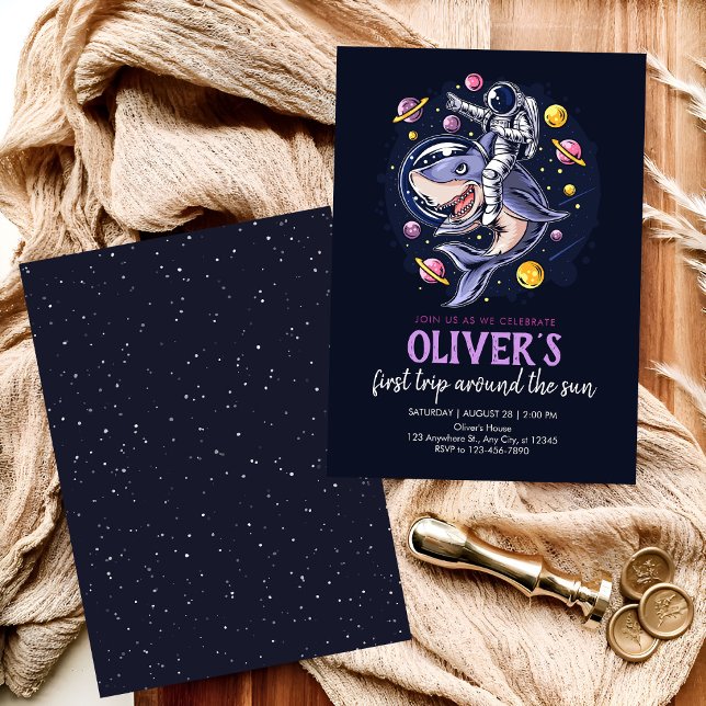 Astronauten reiten mit den Planeten im Weltraum ei Einladung (Von Creator hochgeladen)