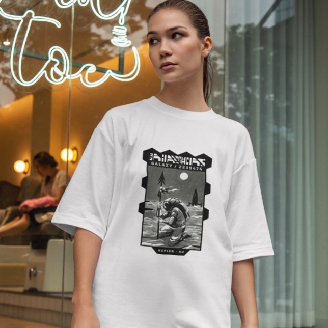 Astronautenflagge T-Shirt (Von Creator hochgeladen)