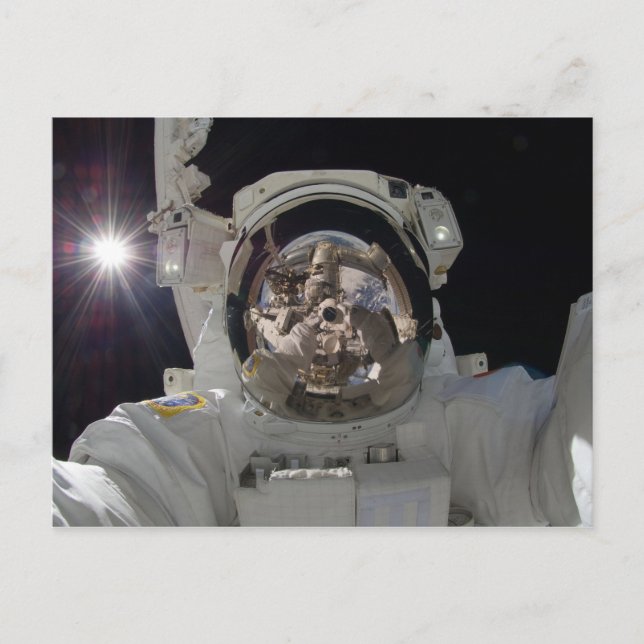 Astronautenselfie II Postkarte (Vorderseite)