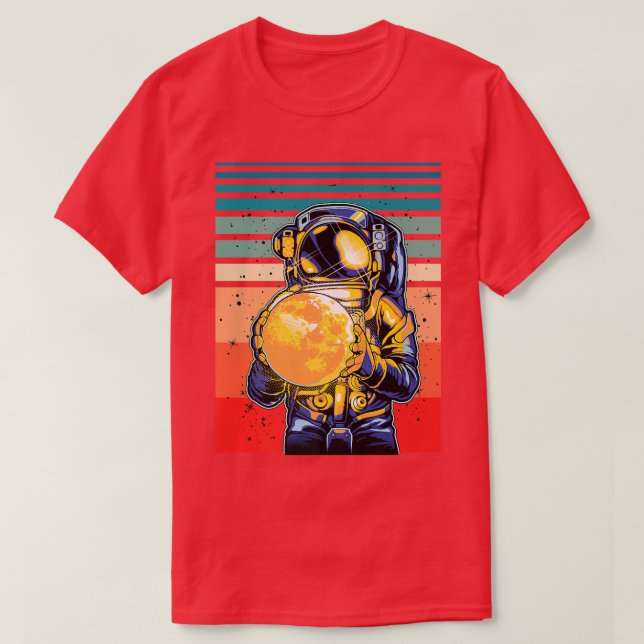 Astronautin mit Moon Retro Kosmic T-Shirt (Design vorne)