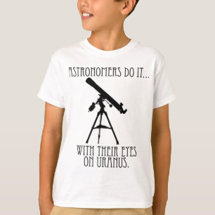 Astronomen machen es... mit ihren Augen auf Uranus T-Shirt