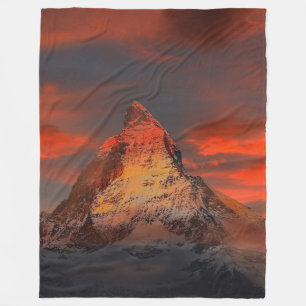 Atemberaubende matterhornrote Himmelslandschaft Fleecedecke