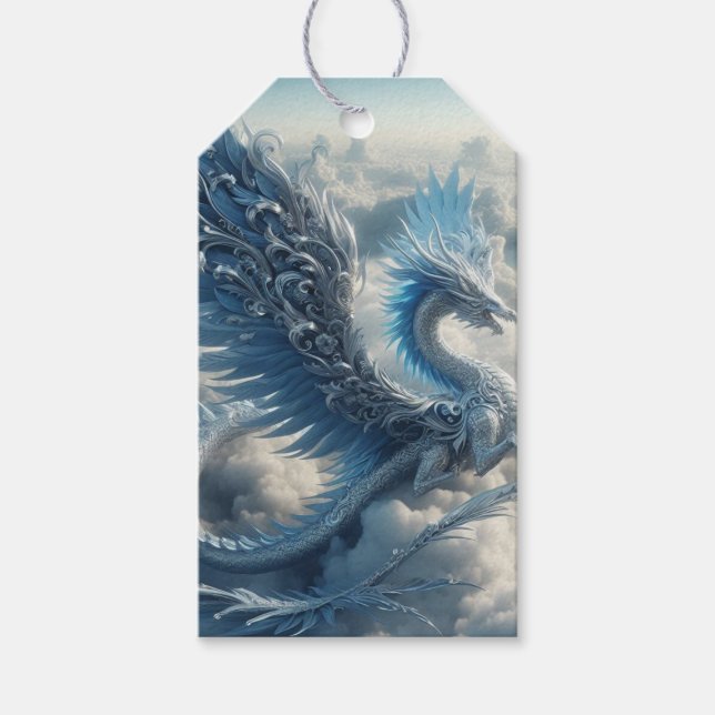Atemberaubender Drache umgeben von Wolken Geschenkanhänger (Vorderseite)