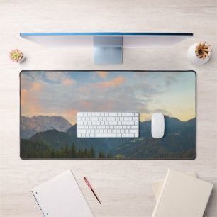 Atemberaubender Sonnenaufgang im Logartal, Sloweni Schreibtischunterlage