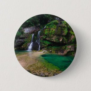 Atemberaubender Wasserfall Virje, Slowenien Poster Button