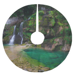 Atemberaubender Wasserfall Virje, Slowenien Poster Polyester Weihnachtsbaumdecke