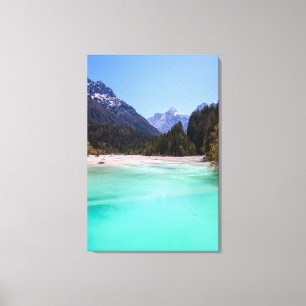 Atemberaubendes türkisfarbenes Wasser in Kranjska Leinwanddruck