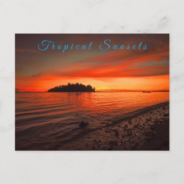 Atemberaubendes Twilight Tropical Beach Sea Sunset Postkarte (Vorderseite)