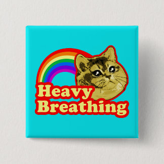 Atemerkatze mit Rainbow-Liebe Button