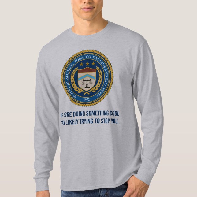 ATF, der etwas cooles Shirt tut (Vorderseite)