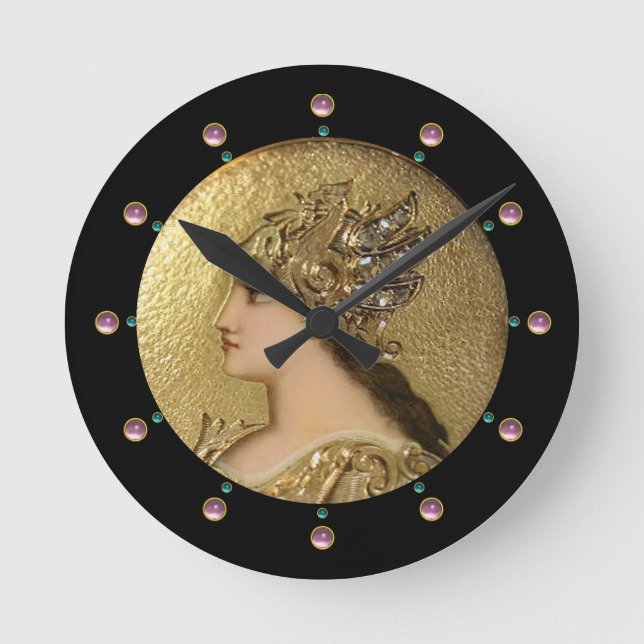 ATHENA PORTRAIT MIT GOLDEN HELMET UND GRIFFINEN RUNDE WANDUHR (Vorderseite)