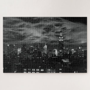 Ätherische Wolken: NYC Skyline, ESB Black and Whit Puzzle