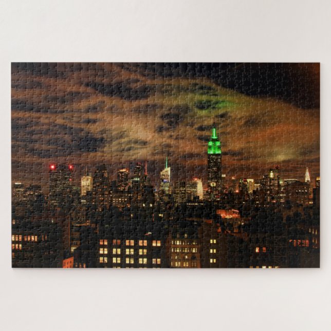 Ätherische Wolken: NYC Skyline, ESB Color Version Puzzle (Horizontal)