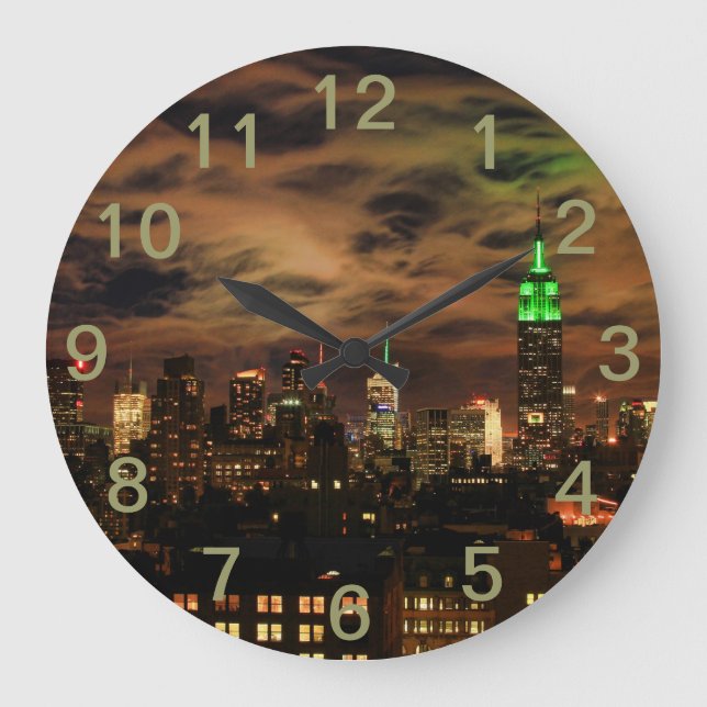Ätherische Wolken: NYC Skyline, ESB Große Wanduhr (Vorderseite)