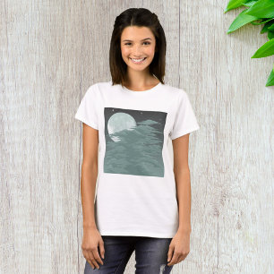 Ätherischer Vollmond und Wolken Nachthimmel T-Shirt