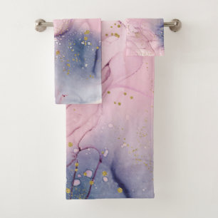 Ätherisches Periwinkle-Pink und Gold-Tinten-Fantas Badhandtuch Set