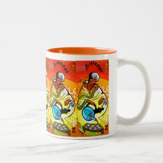 Äthiopischer Mann in Turban-auslaufendem Tee Zweifarbige Tasse