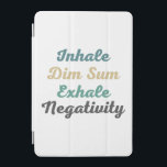 Atmen Sie die Dim Sum Exhale Negativität ein iPad Mini Hülle<br><div class="desc">Tragen Sie eine Erinnerung, um sich mit Ihnen in positiver Form zu bewegen, wo immer Sie auch hingehen. Das lebendige Design ist auffällig und kühl, während die inspirierende Phrase als tägliche Erinnerung dient, Negativität lassen und sich auf das Gute zu konzentrieren. Dieses Cover besteht aus hochwertigen Materialien, um einen maximalen...</div>