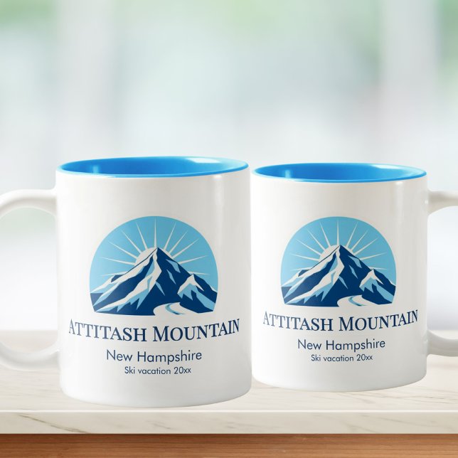 Attitash Mountai New Hampshire ski resort souvenir Zweifarbige Tasse (Von Creator hochgeladen)