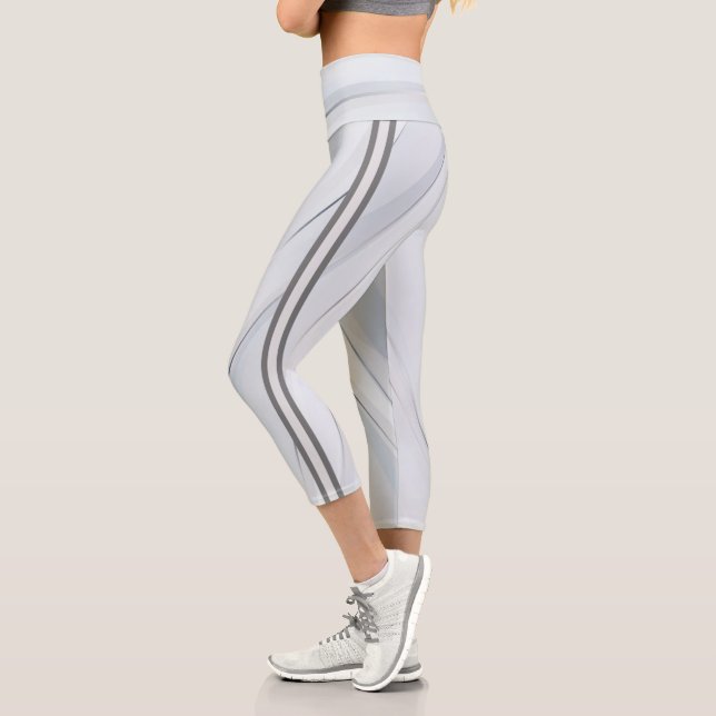 Attoni Silver Lining High Waisted Capri Leggings (Links)
