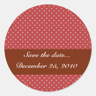 Attraktive weiße Sterne auf rauer roter Oberfläche Runder Aufkleber