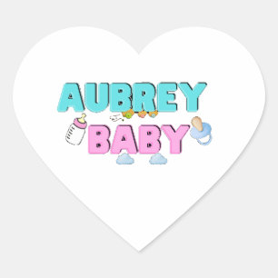 Aubrei mit Schmetterling und Wolke Herz-Aufkleber
