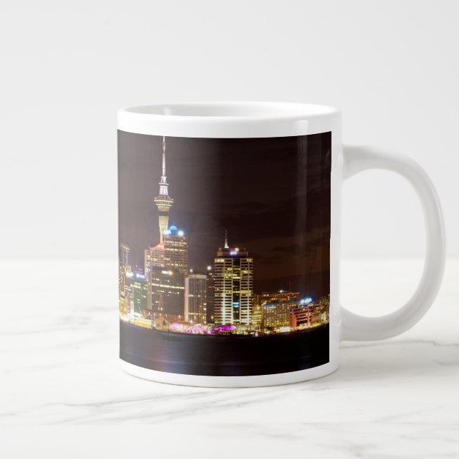 Auckland Night Cityscape Jumbo-Tasse (Rechts)