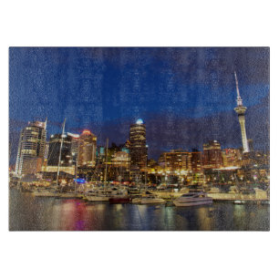 Aucklands nächtliche Skyline Schneidebrett
