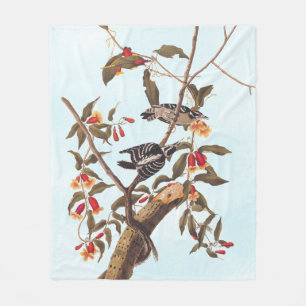 Audubon Downy Woodpecker Couple mit Blume Fleecedecke