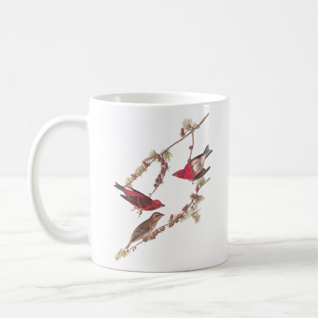 Audubons Lila Finch-Rote Vögel auf Conifer Tree Kaffeetasse (Links)