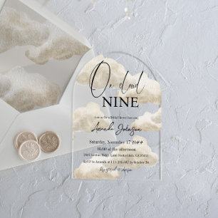 Auf Cloud Nine Watercolor Beige Brautparty Acryleinladungen