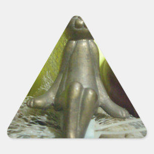 Auf der anderen Seite Pitch & Crease: Fußball-Cric Dreieckiger Aufkleber