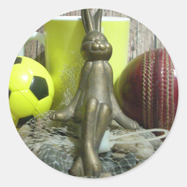 Auf der anderen Seite Pitch & Crease: Fußball-Cric Runder Aufkleber (Vorderseite)